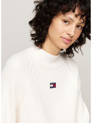 Tommy Jeans Dik Yaka Standart Nakışlı Beyaz Kazak Kadın Tjw Badge Mockneck Sweater