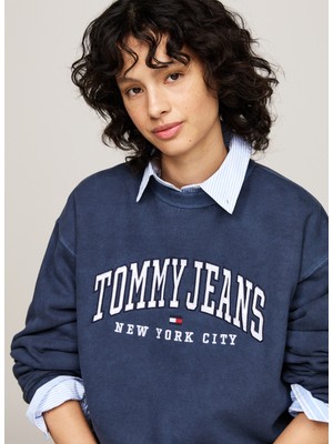 Tommy Jeans Yuvarlak Yaka Nakışlı Lacivert Kadın Sweatshırt Tjw Rlx Varsıty Crew