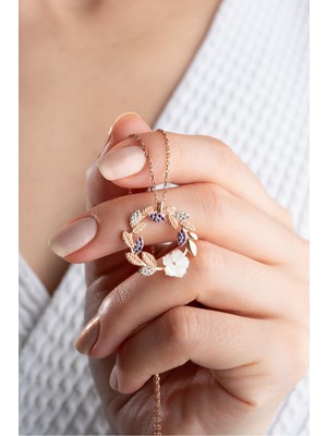 Mediterian 925 Ayar Gümüş Pembe Sedefli Çiçek Kolye, Zarif ve Şık Takı Seçeneği