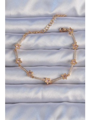 Callerrons Accessories Vip Seri Pirinç Altın Renk Zirkon Taşlı Yıldız Model Bileklik - EBJ240912W27964