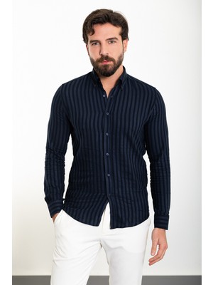 GÖMLEK ÜSTTEN DÜĞMELİ YAKA