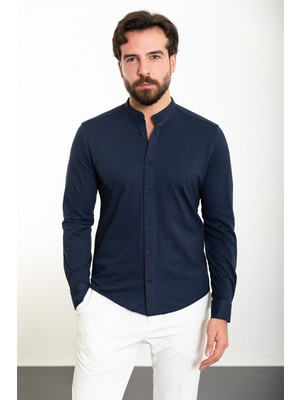 Düz Lacivert Slim Fit Hakim Yaka Uzun Kollu Erkek Gömlek