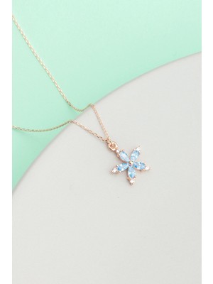 Mediterian 925 Ayar Gümüş Pembe Nergis Çiçeği Kolye, Zirkon Detaylı, Şık ve Zarif Takı