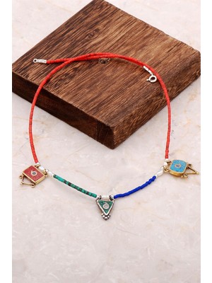 Mediterian Renkli doğal taş mozaik işlemeli şık gümüş kolye, zarif ve özgün tasarım.