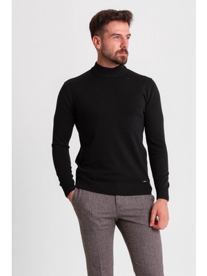 Düz Siyah Renk Slim Fit Erkek Yarım Balıkçı Yaka Kazak