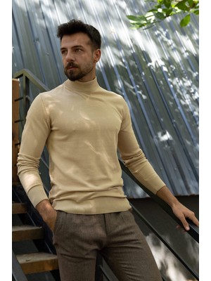 Düz Bej Rengi Slim Fit Erkek Yarım Balıkçı Yaka Kazak
