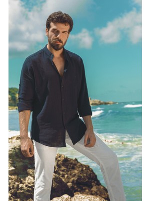 Düz Lacivert Renk Slim Fit Hakim Yaka Erkek Gömlek