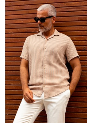 Çizgili Bej Rengi Slim Fit Apaç Yaka Kısa Kollu Erkek Gömlek