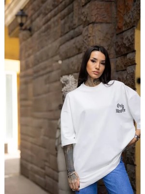 Pileli Store Unisex Bisiklet Yaka Baskılı Oversize T-Shirt - Beyaz