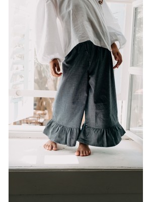 İlo + Friends Freya Fırfırlı Etek ve Kot Görünümlü Pantolon