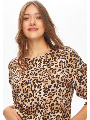 Leopar Desen Yuvarlak Yaka Uzun Kol T-Shirt 69534