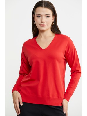 V Yaka Triko Dökümlü Kazak - Kırmızı