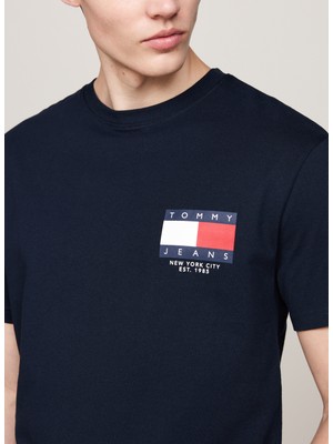 Tommy Jeans Bisiklet Yaka Baskılı Lacivert Erkek T-Shirt DM0DM19695C1G Reg Rwb Sıg Flag Tee