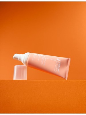 Marks & Spencer Light It Up Koruyucu Gündüz Kremi SPF25 50 ml