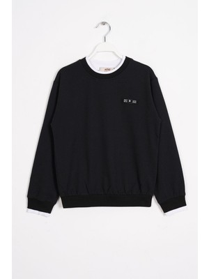Yakası ve Kolları Garnili Siyah Renk Erkek Çocuk Sweatshirt