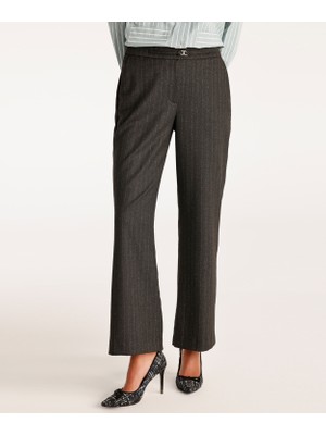 Bel Detaylı Pantolon