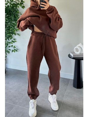 Kadın Üç Iplik Oversize Kanguru Cep Paçası Lastikli Jogger Eşofman Takımı