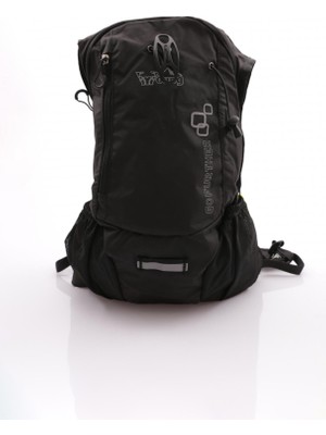 YOUNG 40205 Erkek Seyahat Çantası Siyah Renkli Dayanıklı Malzeme ile Geniş İç Hacim Sunar