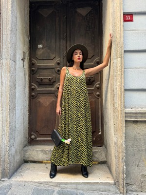 Minaaise Kadın Yağ Yeşili Floş Saten Baskılı Uzun Elbise 28159