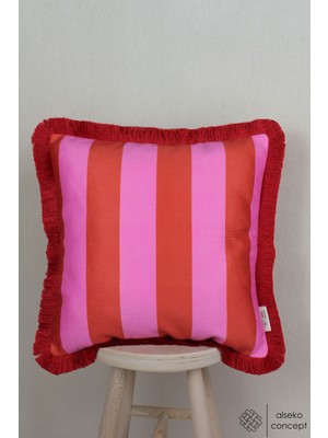 Woodhub Kırmızı-Pembe Şerit Desenli Püsküllü Dekoratif 43x43 cm Kare Kırlent Kılıfı