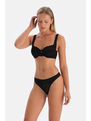 Siyah Dantel Detaylı Premıum Basıc Tanga Külot
