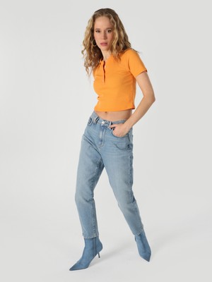 Slim Fit Bisiklet Yaka Crop Turuncu Kadın Kısa Kol Tişört Cl1064043