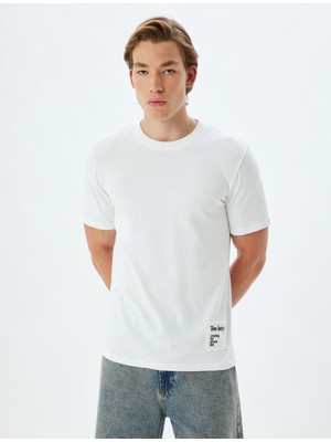 Koton Bisiklet Yaka Tişört Kısa Kollu Pamuklu Baskılı Aplike Detaylı