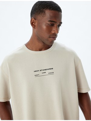 Koton Oversize Tişört Slogan Baskılı Bisiklet Yaka Kısa Kollu Pamuk Karışımlı