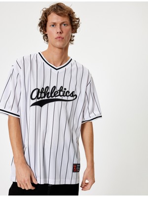 Koton Oversize Tişört Kolej Baskılı Kısa Kollu Bisiklet Yaka