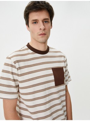 Koton Cep Detaylı Tişört Bisiklet Yaka Kısa Kollu