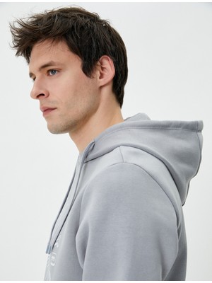 Koton Slogan Baskılı Hoodie Kanguru Cep Detaylı Kapşonlu