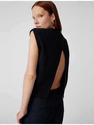 Koton Triko Süveter Arkası Pencere Detaylı Yuvarlak Yaka