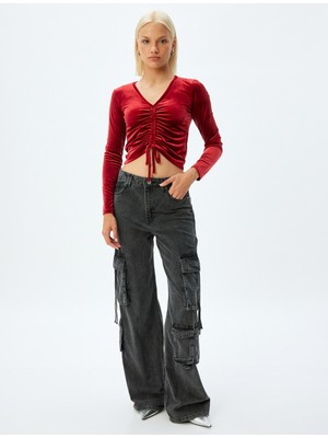 Koton Kadife Crop Tişört Büzgülü V Yaka Uzun Kollu Slim Fit