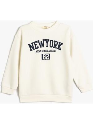 Koton Erkek Çocuk Slogan Baskılı Pamuk Karışımlı Sweatshirt Bisiklet Yaka Truvakar Kol