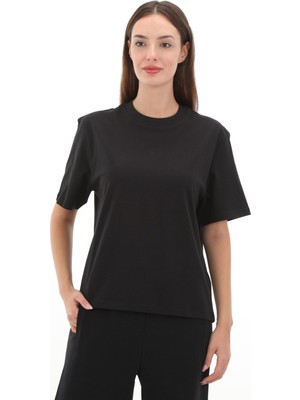 Timberland TB0A5NJE0011 Timberland Lush Short-Sleeve Tee Kadın T-Shirt Siyah