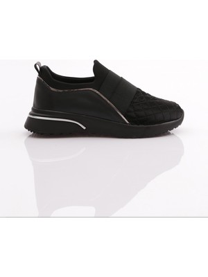 Dgn 204 Kadin Üstü Lastikli Kare Desenli Sneaker Ayakkabi