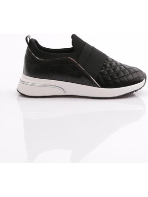 Dgn 204 Kadin Üstü Lastikli Kare Desenli Sneaker Ayakkabi