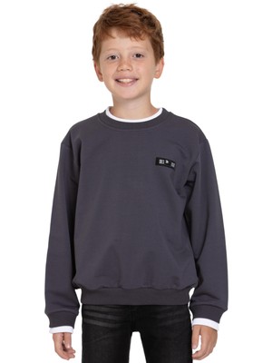 Yakası ve Kolları Garnili Füme Renk Erkek Çocuk Sweatshirt