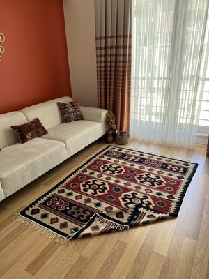 DesignEv 139 x 188  cm  Akrep Motifli El Dokuma Antik Anadolu Kilimi Ender Dekoratif Kilim