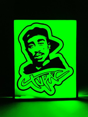 Domini Tupac Shakur - Rgb LED Işıklı 3 Boyutlu Tabela - 16CM x 20CM x 2cm (Bluetooth Kontrollü)