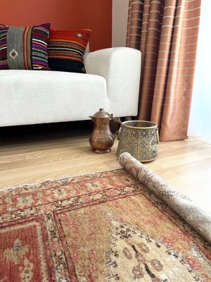 99X254 cm Eşsiz Tasarımlı El Dokuma Antik Yün Kilim 100 Yaş Uşak Kilimi