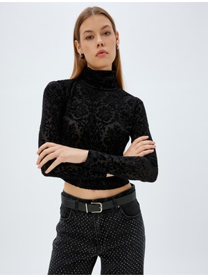 Koton Floral Kadife Crop Tişört Balıkçı Yaka Uzun Kollu Slim Fit