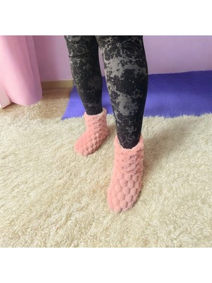 Gezer Kadın Ortopedik Yumuşacık Kışlık Peluş Ev Botu Pudra Renk Hafif Taban Desenli Panduf