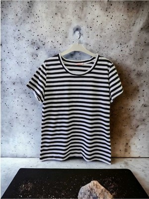 Siyah Çizgili Geniş Bisiklet Yaka Kadın Basic Tişört