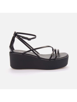 Calvin Klein  Dolgu Topuklu Kadın Sandalet HW0HW01949