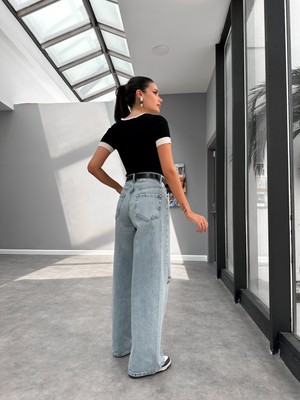 Yırtık Detay Wide Leg Blue Jean