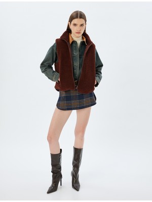 Koton Peluş Yelek Kolsuz Fermuarlı Dik Yaka Cepli