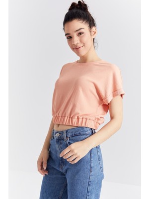 Tommy Life Kavun Içi Basic O Yaka Beli Lastikli Bürümcük Kumaş Kadın Crop Top T-Shirt  - 97227