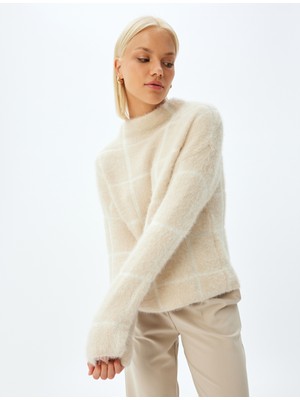 Koton Peluş Kazak Dik Yaka Uzun Kollu