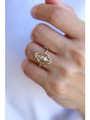 Yenigün Kuyumculuk 14 Ayar Altın Baget Detaylı Tasarım Yüzük